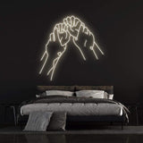 Hold Hands Neon Sign – LED wall decor for a cozy and intimate atmosphere, perfect for romantic evenings or gifting on special occasions.